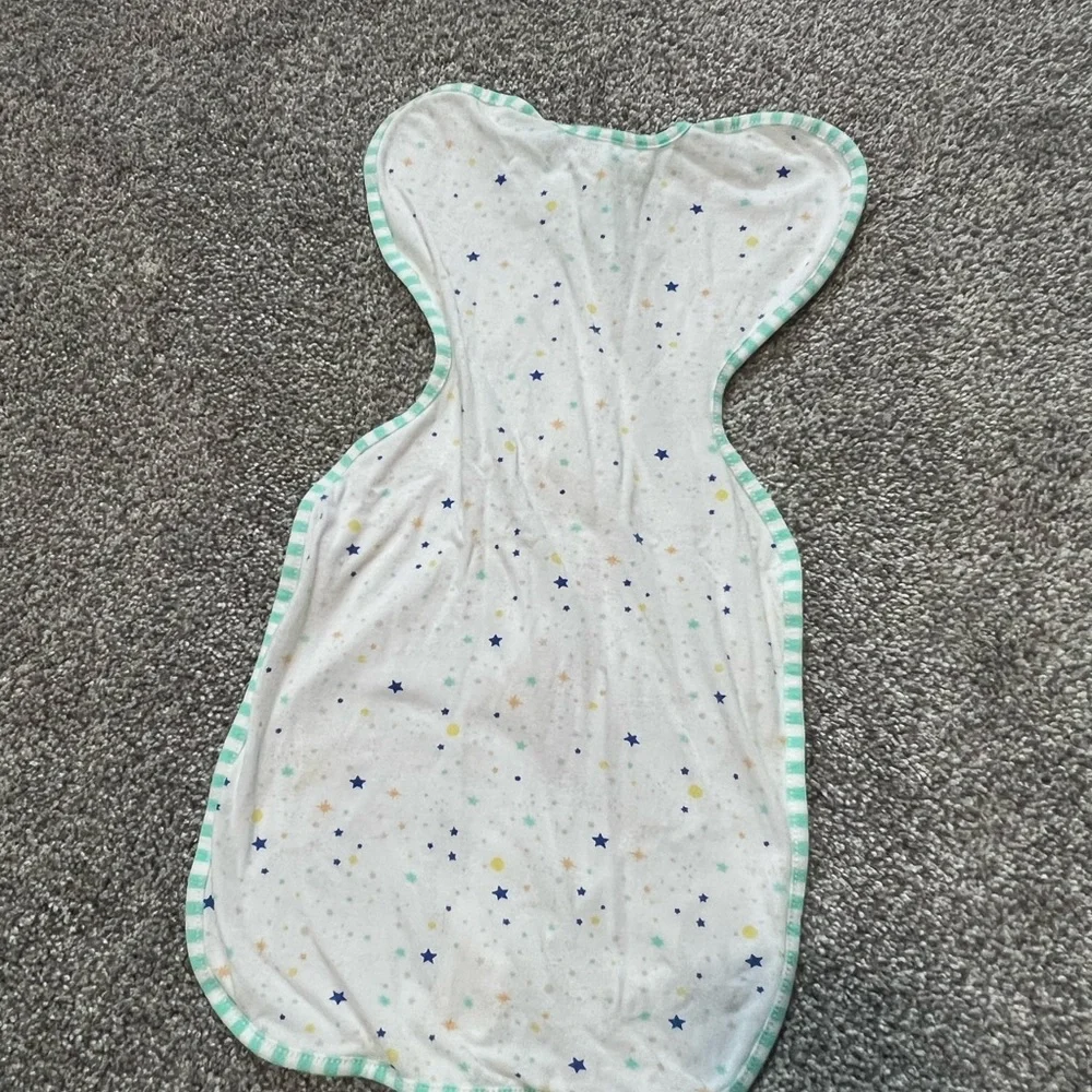 Love to Dream Swaddle Collection - Pink, Green, White - Picture 5 of 11